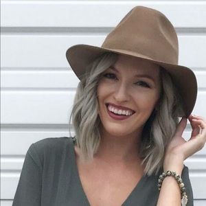 Throwing Shade Hat (Tan)